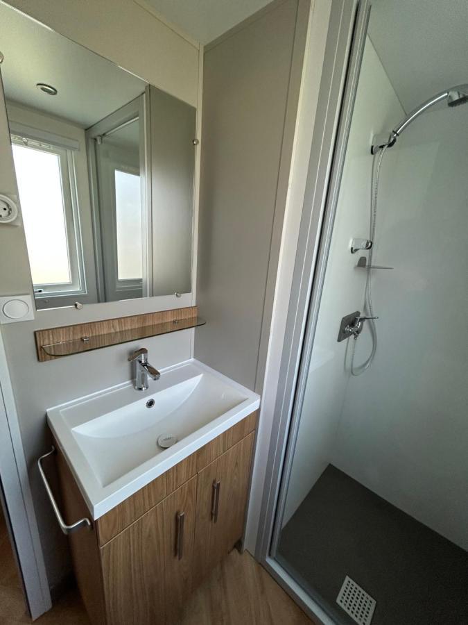 Ds Chalets-Simonsgat 63-Geweldige 6 Tot 7 Persoons Chalet Met 2 Badkamers-Vakantiepark Lauwersoog-Aan Het Lauwersmeer ภายนอก รูปภาพ
